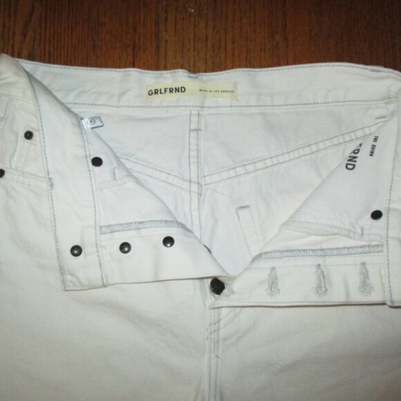 GRLFRND The Quinn 90's Boyfriend Short - Picture 9 of 9